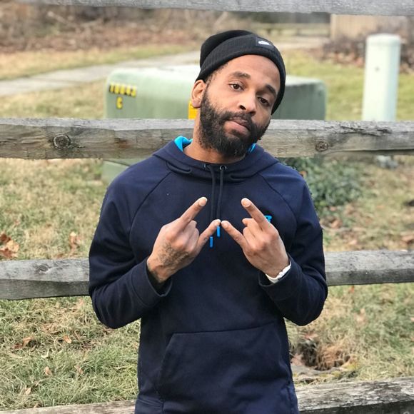 Meet your Posher, Jonathan - Picture 1 of 1